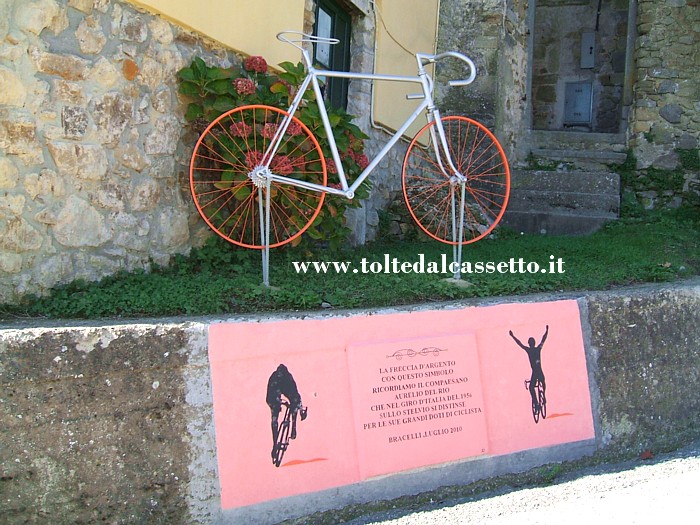 BRACELLI - Monumento al ciclista locale Aurelio del Rio
