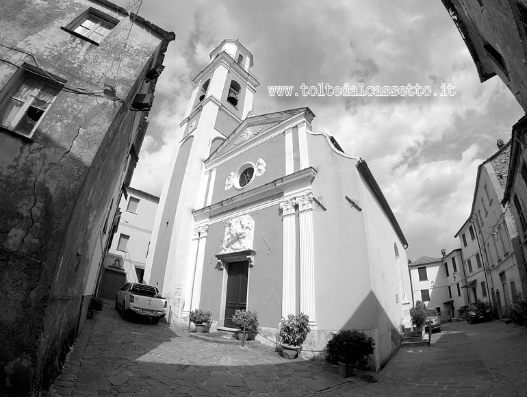 CASTELLO di CARRO - La Chiesa di San Giorgio