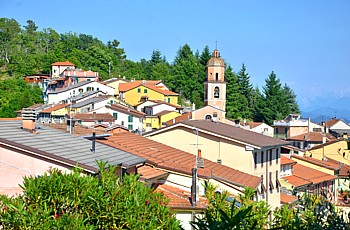 MATTARANA di CARRODANO - Il centro storico del borgo