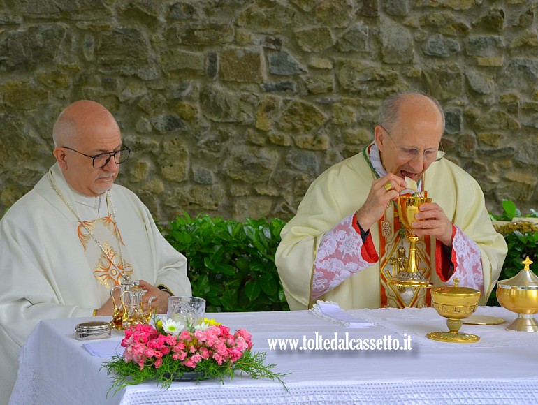 SANTUARIO di CERRETA - Il Vescovo di Chiavari Mons. Giampio Luigi Devasini e il Vescovo della Spezia Mons. Palletti