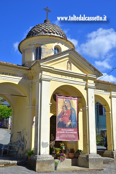 SANTUARIO DI ROVERANO - Striscione pubblicitario degli eventi di settembre 2026 sulla Cappella del Termine