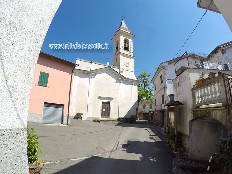 CEMBRANO DI MAISSANA - Piazza San Martino