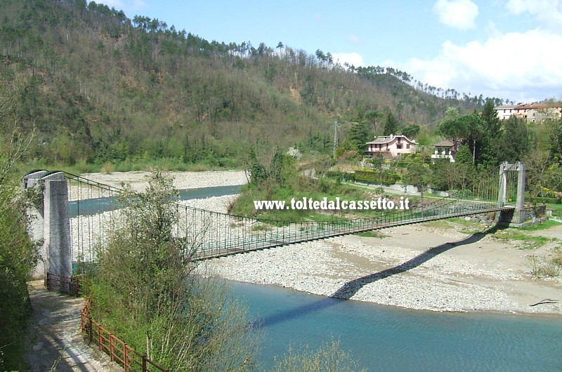 FIUME VARA - Panoramica del Ponte del Ramello posto nel comune di Rocchetta Vara