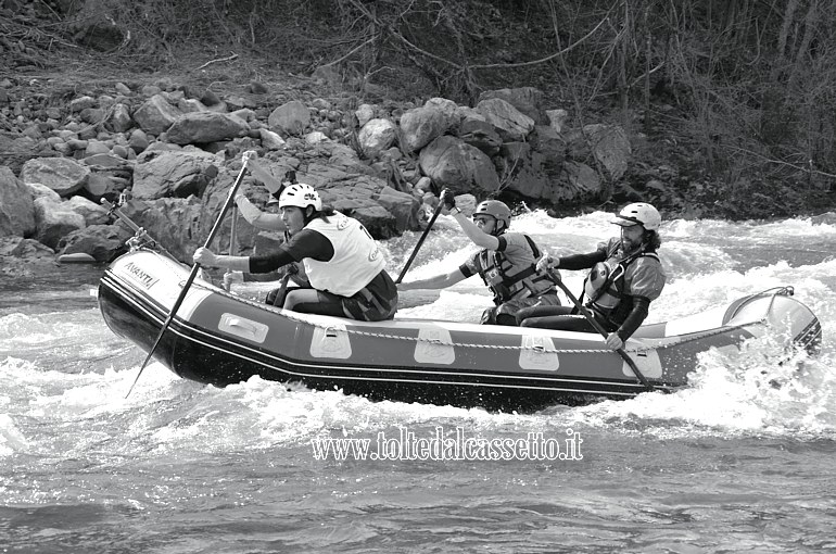 RAFTING SUL FIUME VARA (7 marzo 2021) - Equipaggio numero 7 durante la "Prova RX"