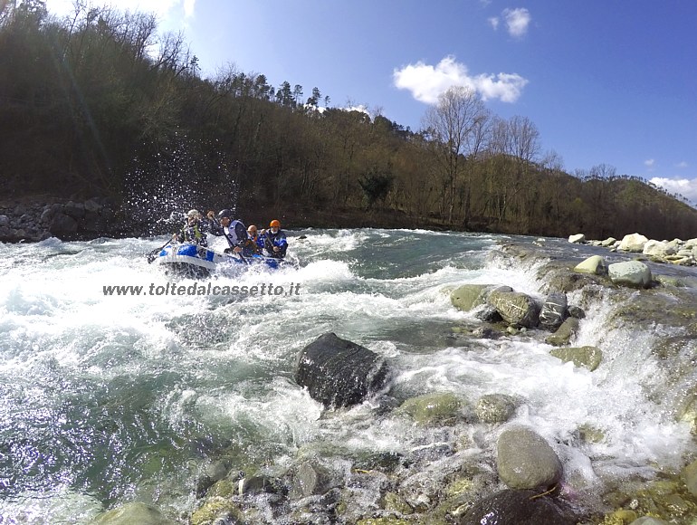 RAFTING SUL FIUME VARA (7 marzo 2021) - Panoramica di una rapida lungo il percorso delle gare