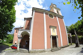 RICCO' DEL GOLFO - La chiesa parrocchiale di Santa Croce