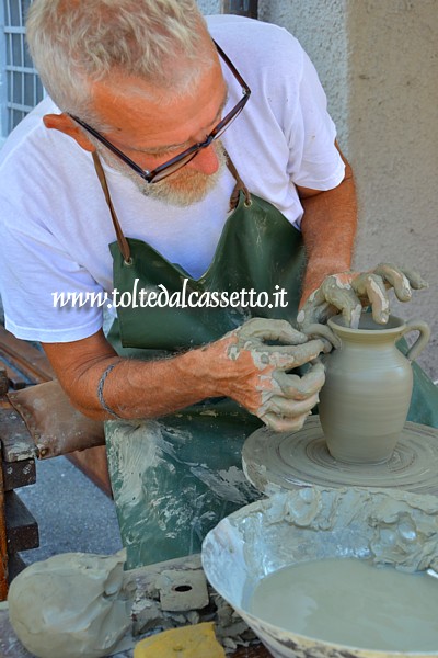 SAN PIETRO VARA in fiera - Il vasaio