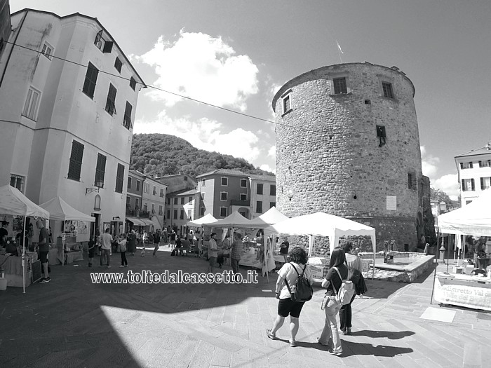 VALLE BIO FESTIVAL 2020 - Bancarelle sotto il Castello dei Fieschi