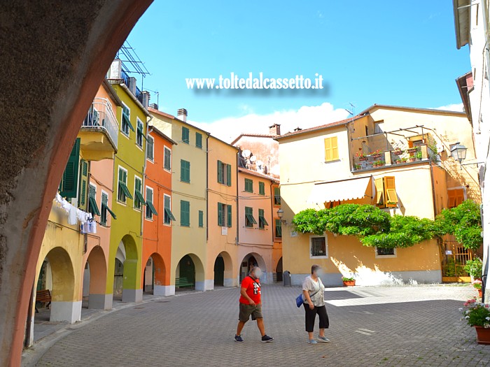 VARESE LIGURE - Piazza Fieschi