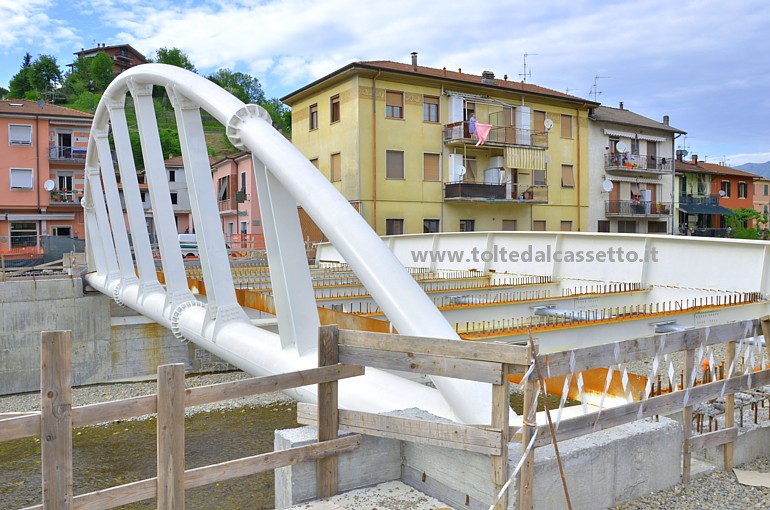 BORGHETTO VARA (Aprile 2018) - Lavori per il nuovo ponte sul torrente Pogliaschina dal quale inizia la Strada Provinciale n.566 che conduce verso la citt di Brugnato