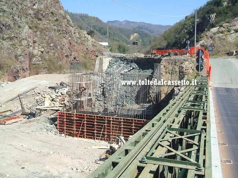 ROCCHETTA VARA (31 Marzo 2019) - Lavori di ricostruzione del ponte sul torrente Gravegnola (sponda sinistra)