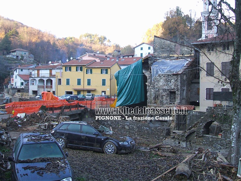 CASALE DI PIGNONE - Abitazioni e autovetture danneggiate dalla violenza delle acque