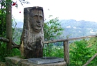 TIVEGNA (comune di Follo) - Originale scultura in legno per la fonte del Purcaeza dalla quale sgorga un'acqua dalle ottime caratteristiche fisico-chimiche
