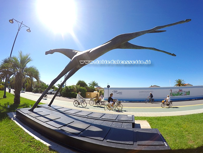 FORTE DEI MARMI (Lungomare) - "Arcturus" di Antonio Signorini