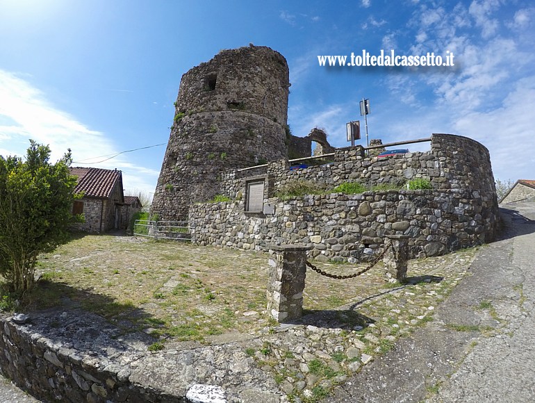 BIBOLA (comune di Aulla) - I ruderi del castello