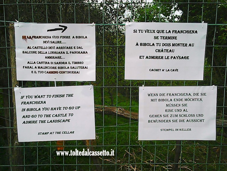 BIBOLA (comune di Aulla) - Segnaletica turistica per ottenere il timbro di passaggio nel borgo