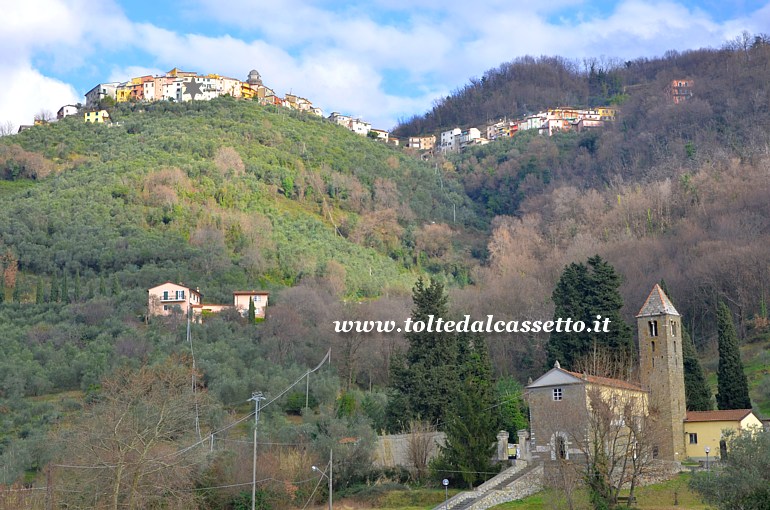 ORTONOVO di LUNI - Panorama con la chiesetta romanica di San Martino