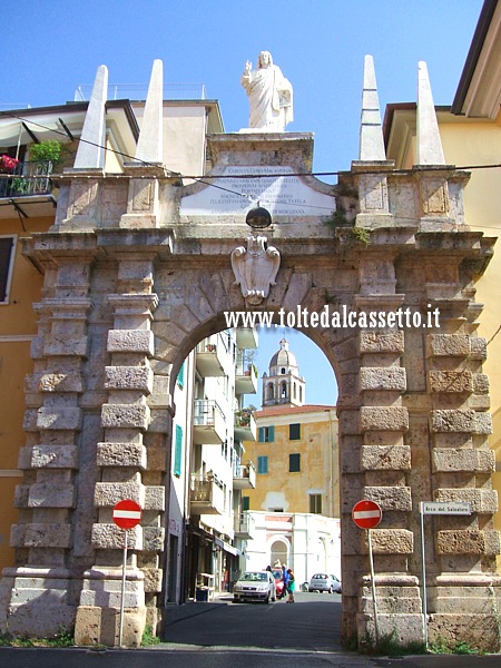 MASSA - L'Arco del Salvatore o "Portone"