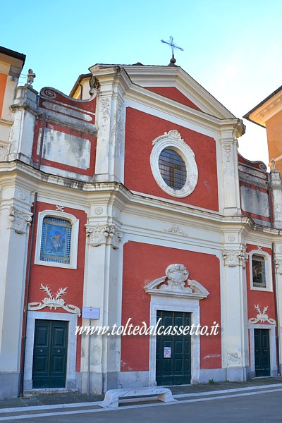 MASSA (Piazza G.Mazzini) - La Chiesa di San Giovanni Decollato, sede della locale delegazione dell'"Ordine Equestre del Santo Sepolcro di Gerusalemme"