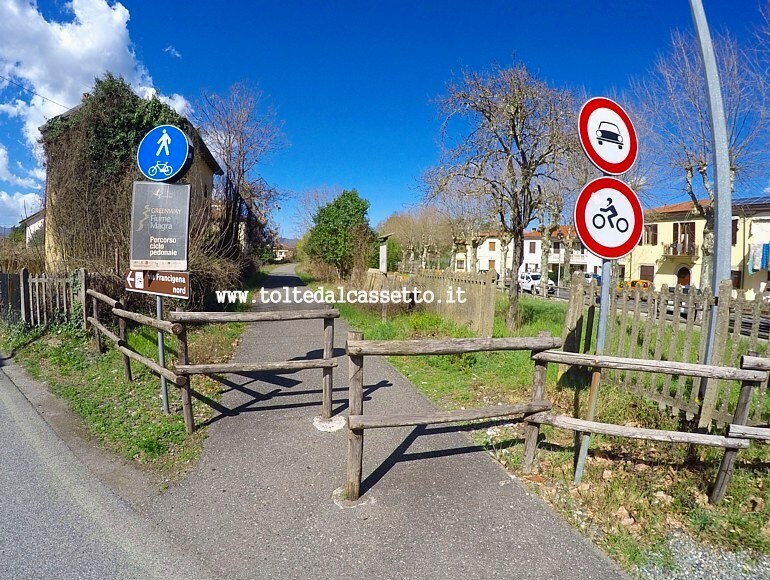 TERRAROSSA - Inizio ultmo tratto della pista in direzione della ex stazione ferroviaria