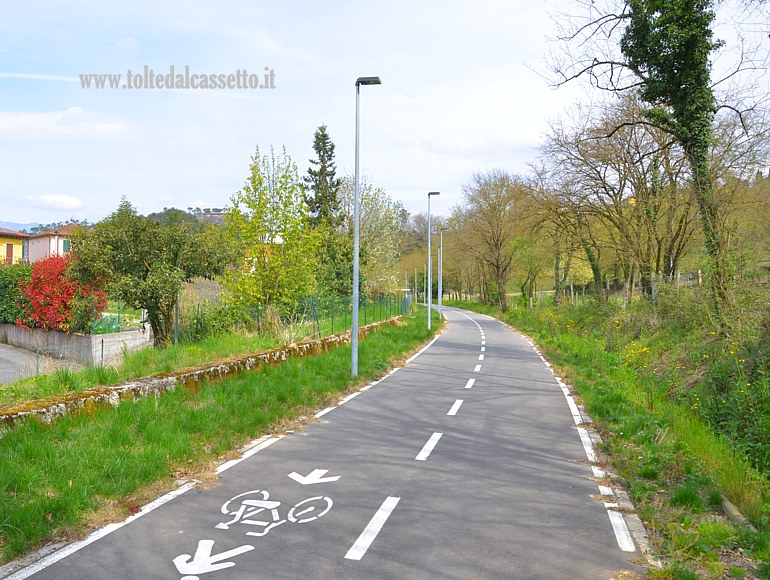 AULLA - Vista da sud verso nord della pista ciclopedonale in localit� Brunetto