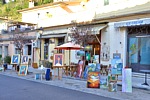 SERAVEZZA - Opere d'arte esposte in Via Roma