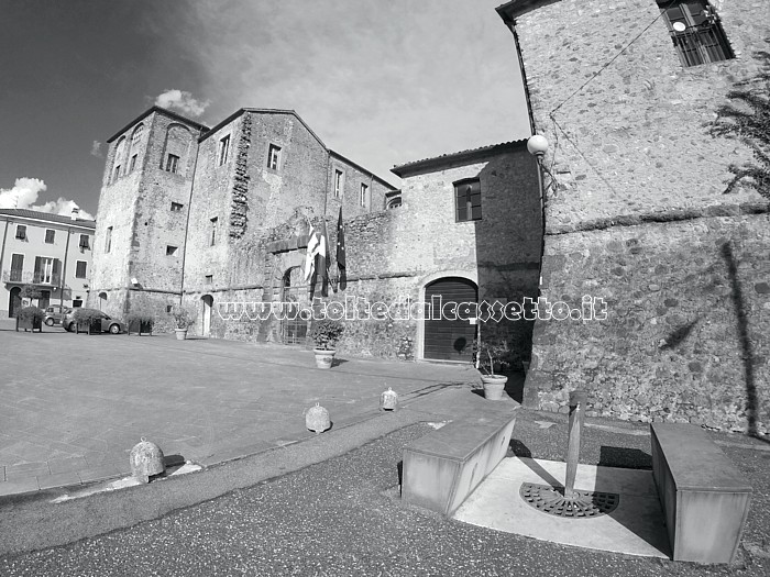 TERRAROSSA di LICCIANA NARDI - Il Castello dei Malaspina