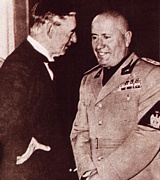 Neville Chamberlain e Benito Mussolini a colloquio durante la conferenza di Monaco del 1938