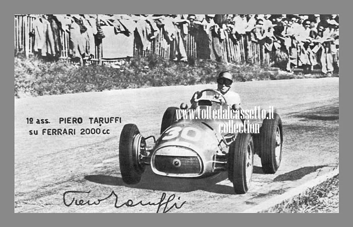 Una bella immagine con autografo di Piero Taruffi al volante di una Ferrari 2000