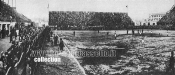 MILANO - Lo stadio di San Siro come si presentava nel giorno dell'inaugurazione, avvenuta il 19 settembre 1926. In campo si affrontavano Inter e Milan