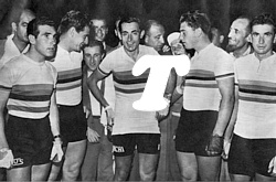 LUGANO 1953 - Un quintetto di iridati ai Campionati del Mondo: da sinistra, Messina, Patterson, Coppi, Morettini e Filippi