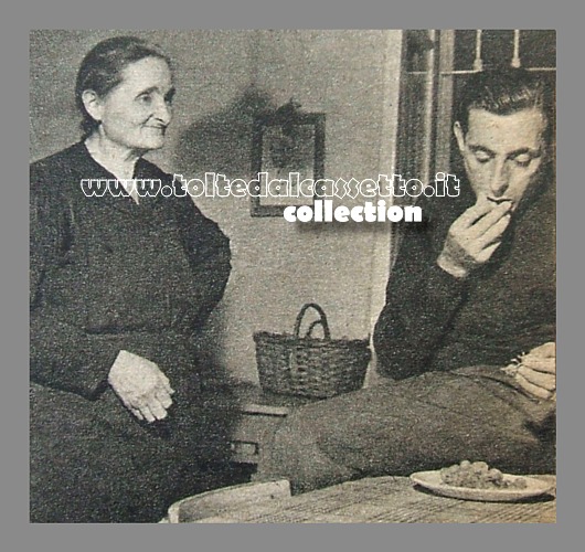 FAUSTO COPPI in cucina con la mamma Angelina Boveri