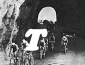 I corridori all'uscita di un caratteristico tunnel sulla Riviera Ligure. Il primo a destra è il belga Rik Van Steenbergen