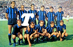 Sandro Mazzola in una delle ultime formazioni dell'Inter di Angelo Moratti, quella del 1967
