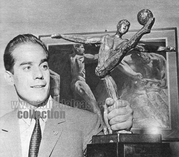 LUISITO SUAREZ - Centrocampista e regista dell'Inter dal 1961 al 1970. E' stato il primo giocatore spagnolo a vincere il "Pallone d'Oro" (1960)